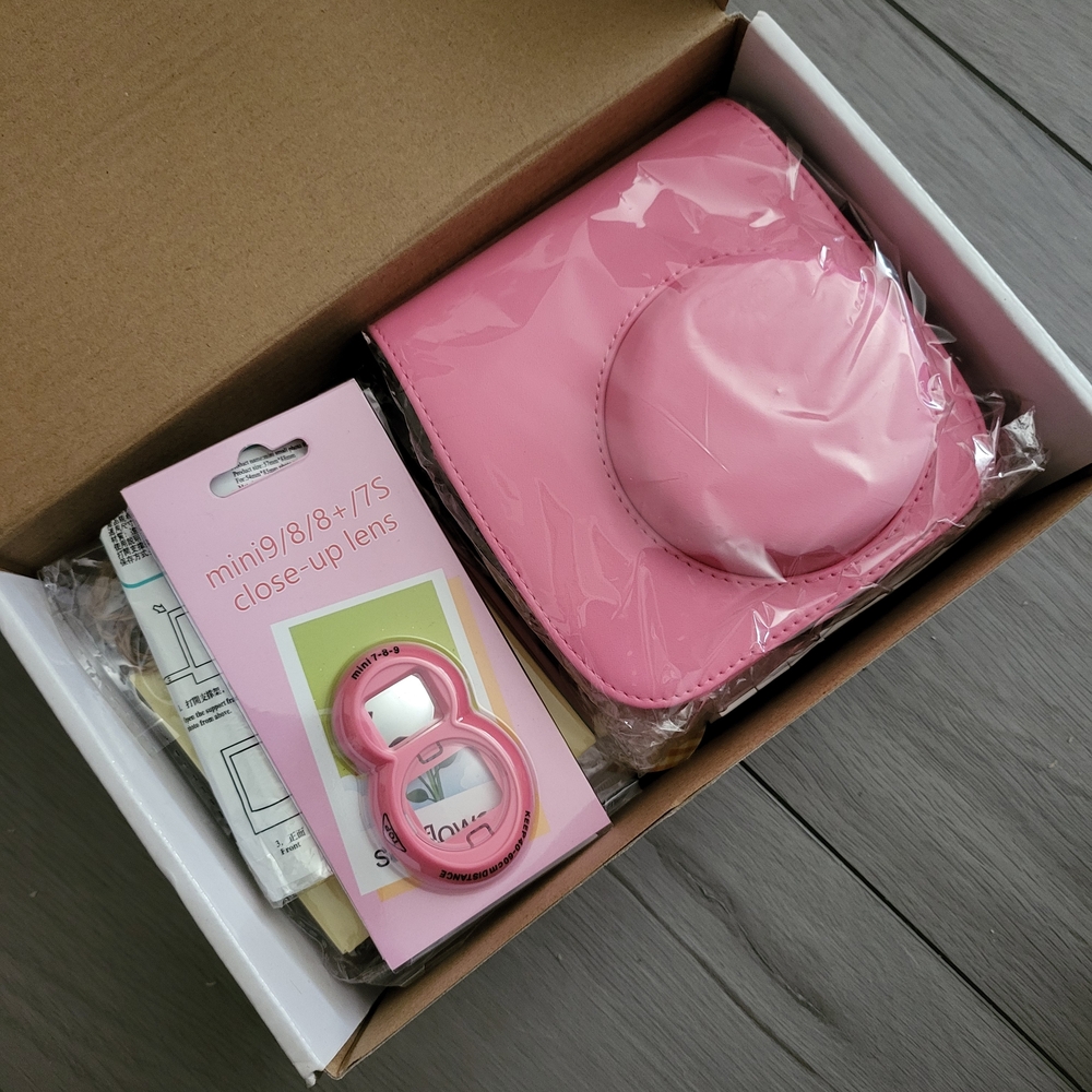 Mini Accessories Camera Box - Picture 2 of 11